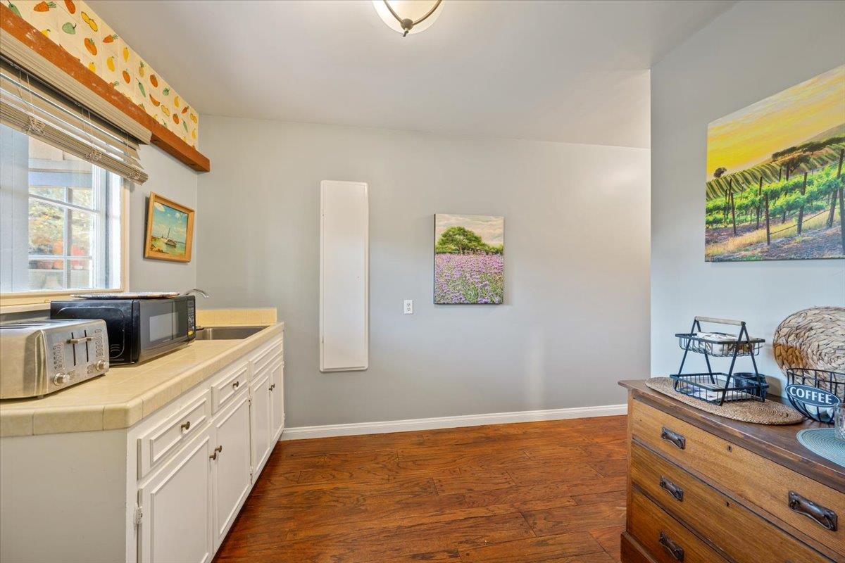 Detail Gallery Image 16 of 70 For 2480 Roblar Ave, Los Olivos,  CA 93441 - 9 Beds | 8 Baths