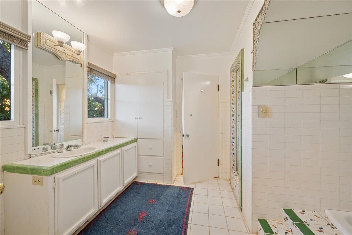 Detail Gallery Image 21 of 70 For 2480 Roblar Ave, Los Olivos,  CA 93441 - 9 Beds | 8 Baths