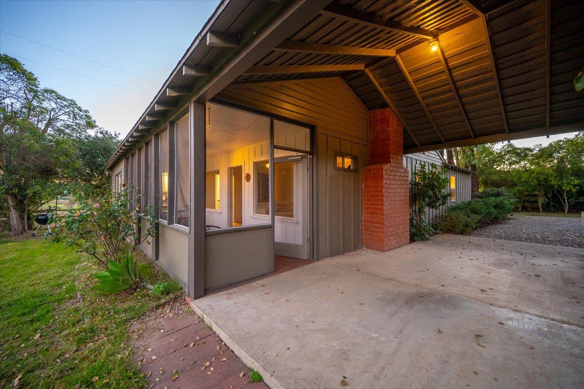 Detail Gallery Image 36 of 70 For 2480 Roblar Ave, Los Olivos,  CA 93441 - 9 Beds | 8 Baths