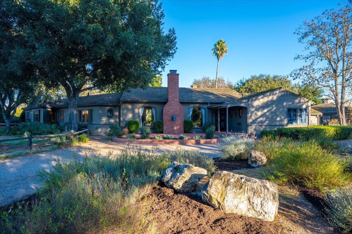 Detail Gallery Image 6 of 70 For 2480 Roblar Ave, Los Olivos,  CA 93441 - 9 Beds | 8 Baths