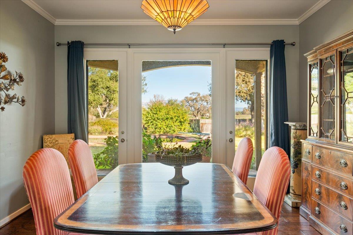 Detail Gallery Image 9 of 70 For 2480 Roblar Ave, Los Olivos,  CA 93441 - 9 Beds | 8 Baths