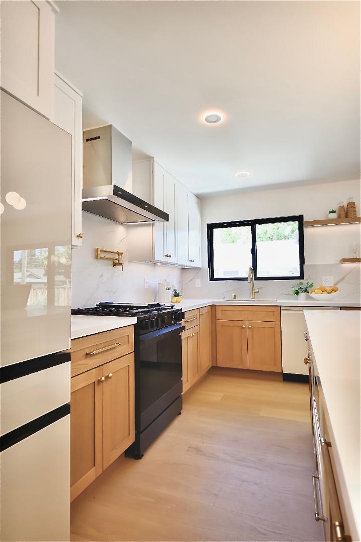 Detail Gallery Image 14 of 46 For 1177 Whitehall Ave, San Jose,  CA 95128 - 3 Beds | 2 Baths