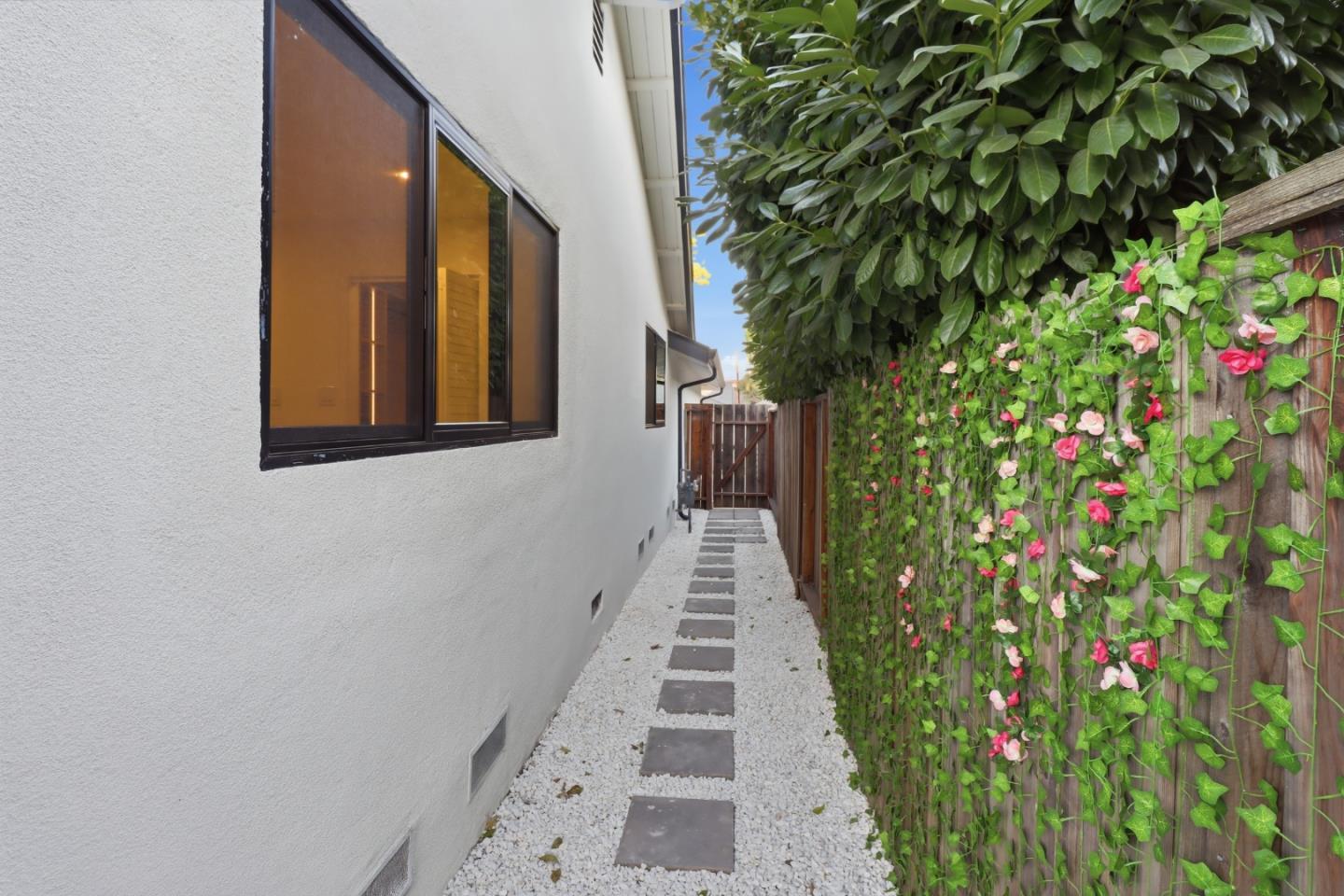 Detail Gallery Image 38 of 46 For 1177 Whitehall Ave, San Jose,  CA 95128 - 3 Beds | 2 Baths