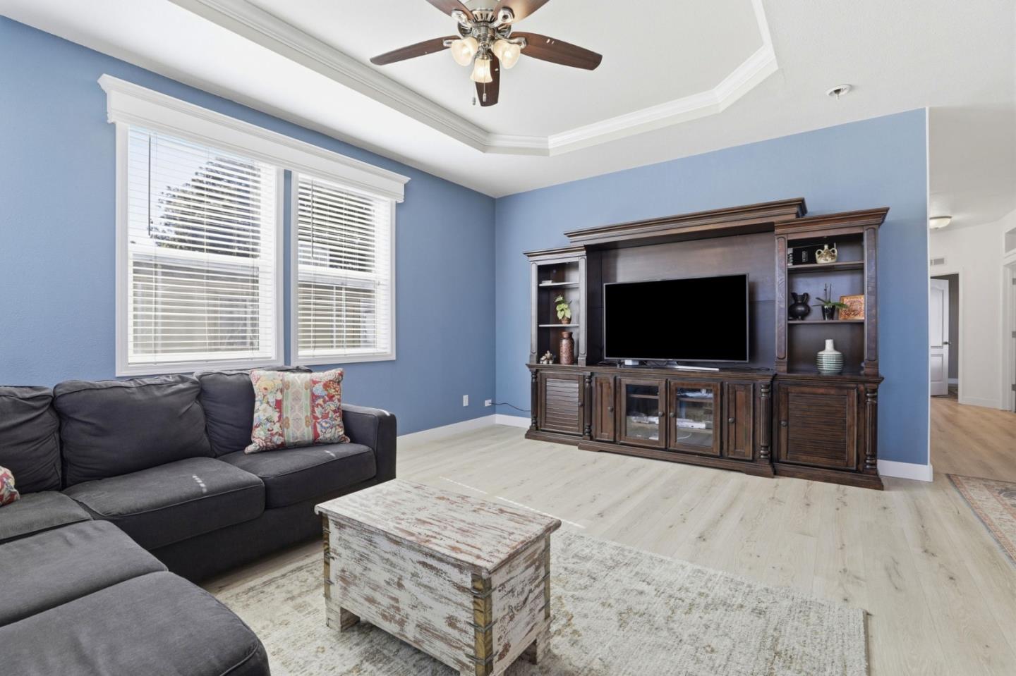 Detail Gallery Image 3 of 17 For 424 Shorewood Ln #424,  San Jose,  CA 95134 - 3 Beds | 2 Baths