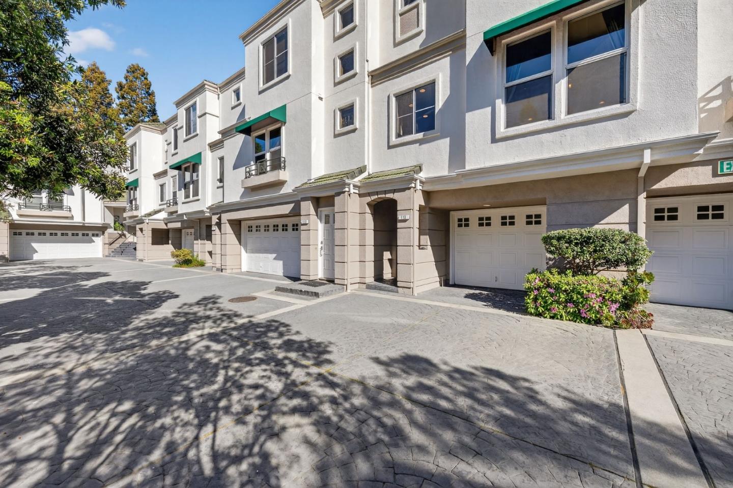 Detail Gallery Image 3 of 34 For 475 Milan Dr #113,  San Jose,  CA 95134 - 1 Beds | 1/1 Baths