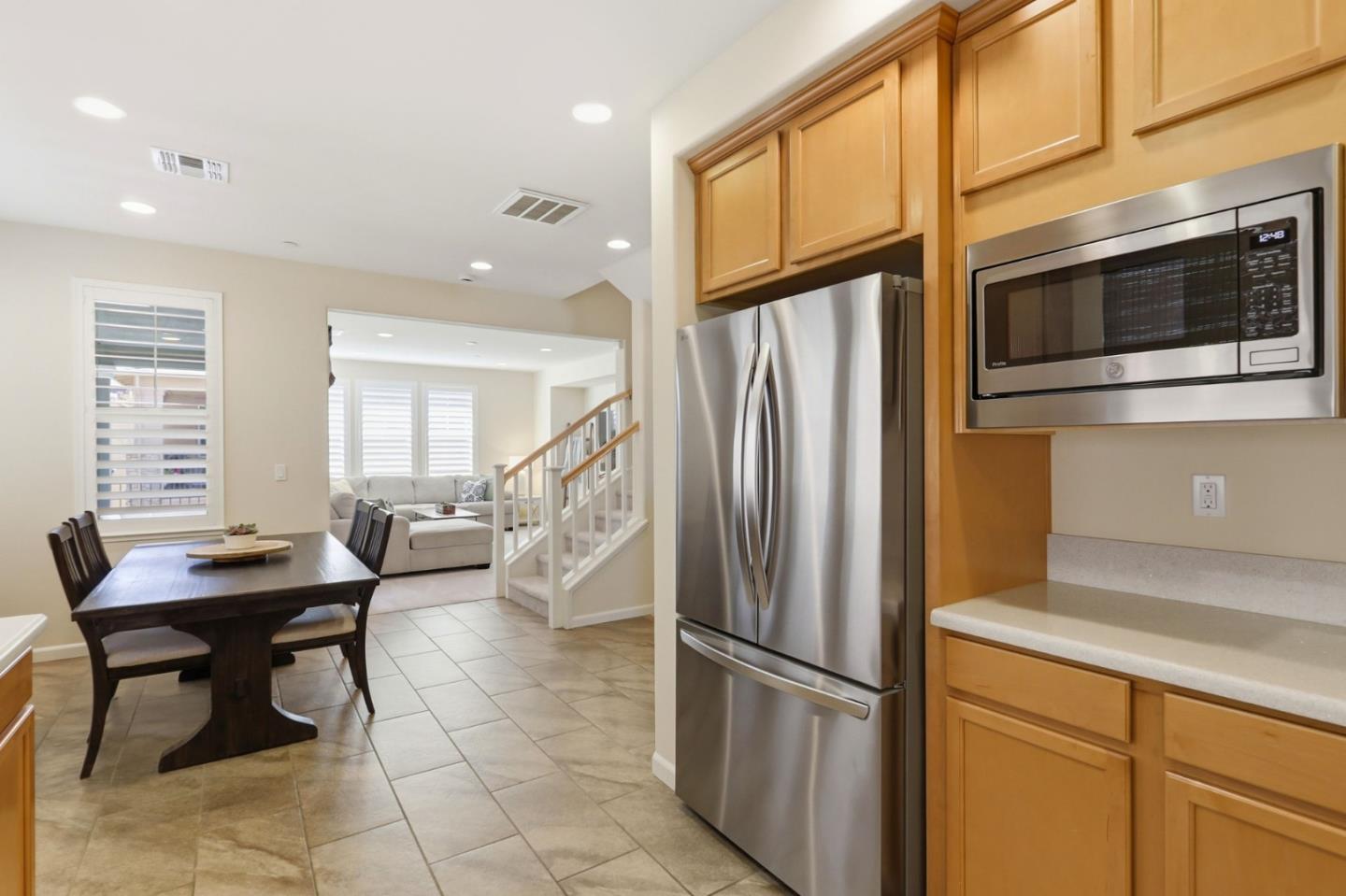 Detail Gallery Image 12 of 32 For 1658 North Pole Pl #1,  San Jose,  CA 95124 - 4 Beds | 4 Baths