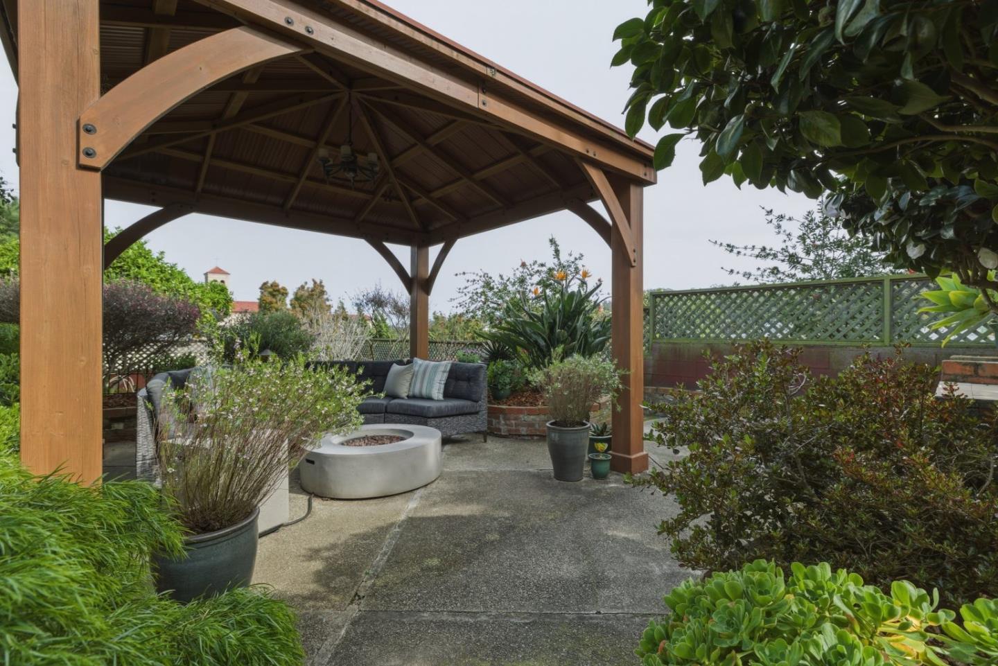 Detail Gallery Image 43 of 73 For 457 Oxford St, San Francisco,  CA 94134 - 3 Beds | 2 Baths