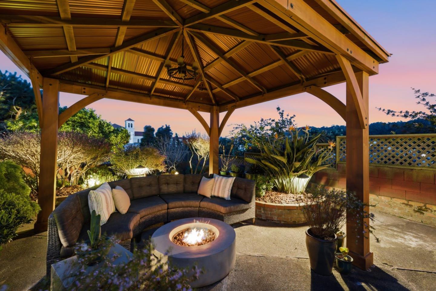 Detail Gallery Image 51 of 73 For 457 Oxford St, San Francisco,  CA 94134 - 3 Beds | 2 Baths