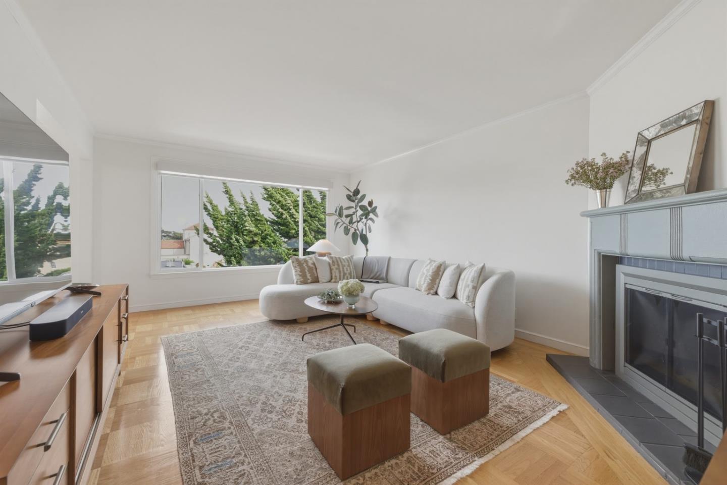 Detail Gallery Image 8 of 73 For 457 Oxford St, San Francisco,  CA 94134 - 3 Beds | 2 Baths