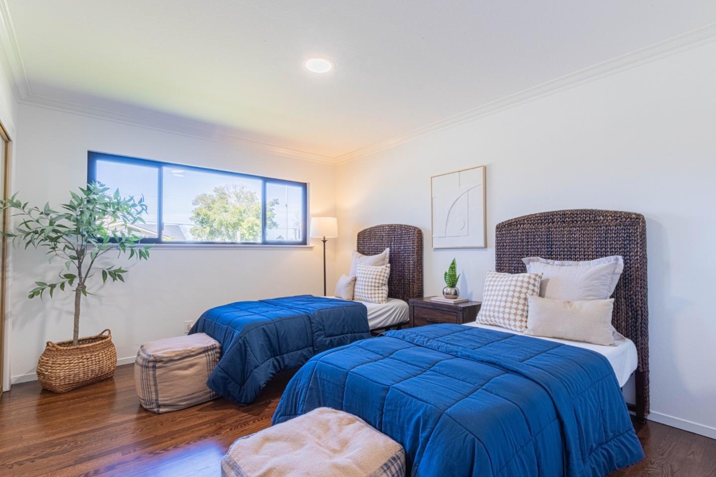 Detail Gallery Image 22 of 51 For 1211 via Paraiso, Salinas,  CA 93901 - 3 Beds | 2 Baths