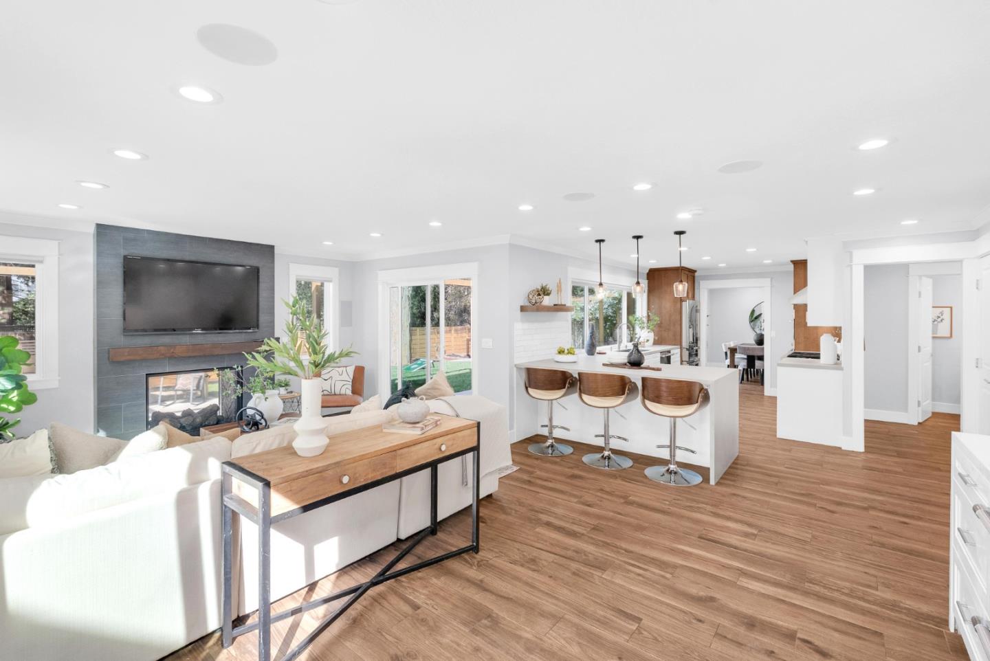 Detail Gallery Image 30 of 71 For 1451 Elwood Dr, Los Gatos,  CA 95032 - 5 Beds | 2/1 Baths