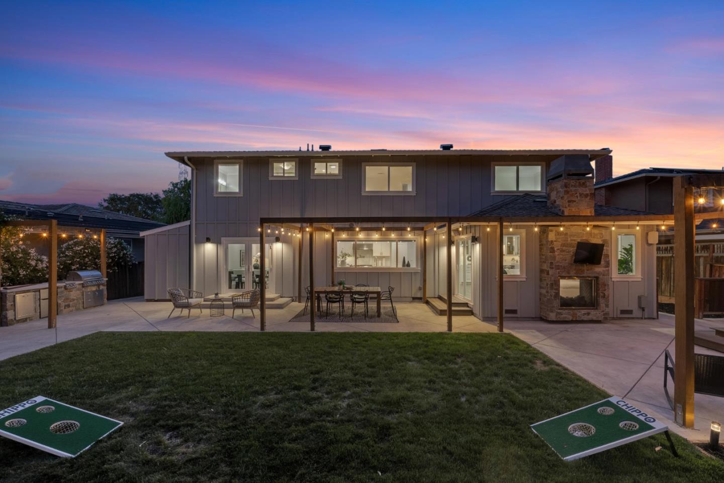 Detail Gallery Image 9 of 71 For 1451 Elwood Dr, Los Gatos,  CA 95032 - 5 Beds | 2/1 Baths