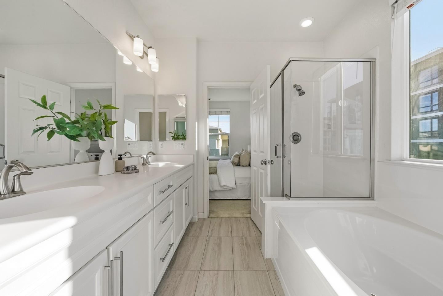 Detail Gallery Image 25 of 38 For 1011 Giacomo Ln #1,  San Jose,  CA 95131 - 4 Beds | 3/1 Baths