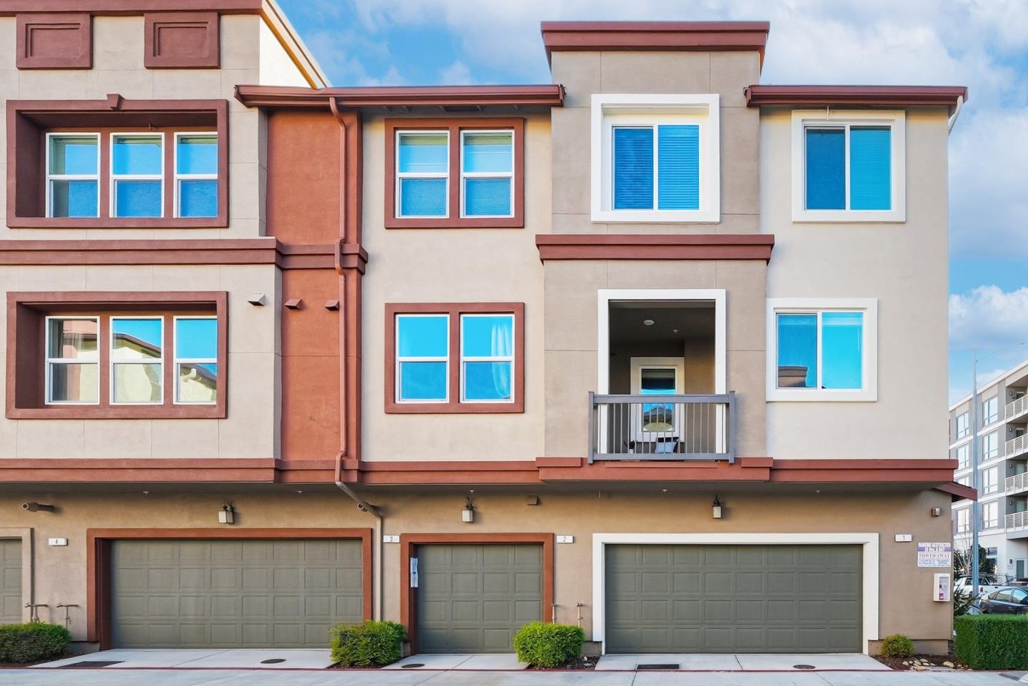 Detail Gallery Image 34 of 38 For 1011 Giacomo Ln #1,  San Jose,  CA 95131 - 4 Beds | 3/1 Baths