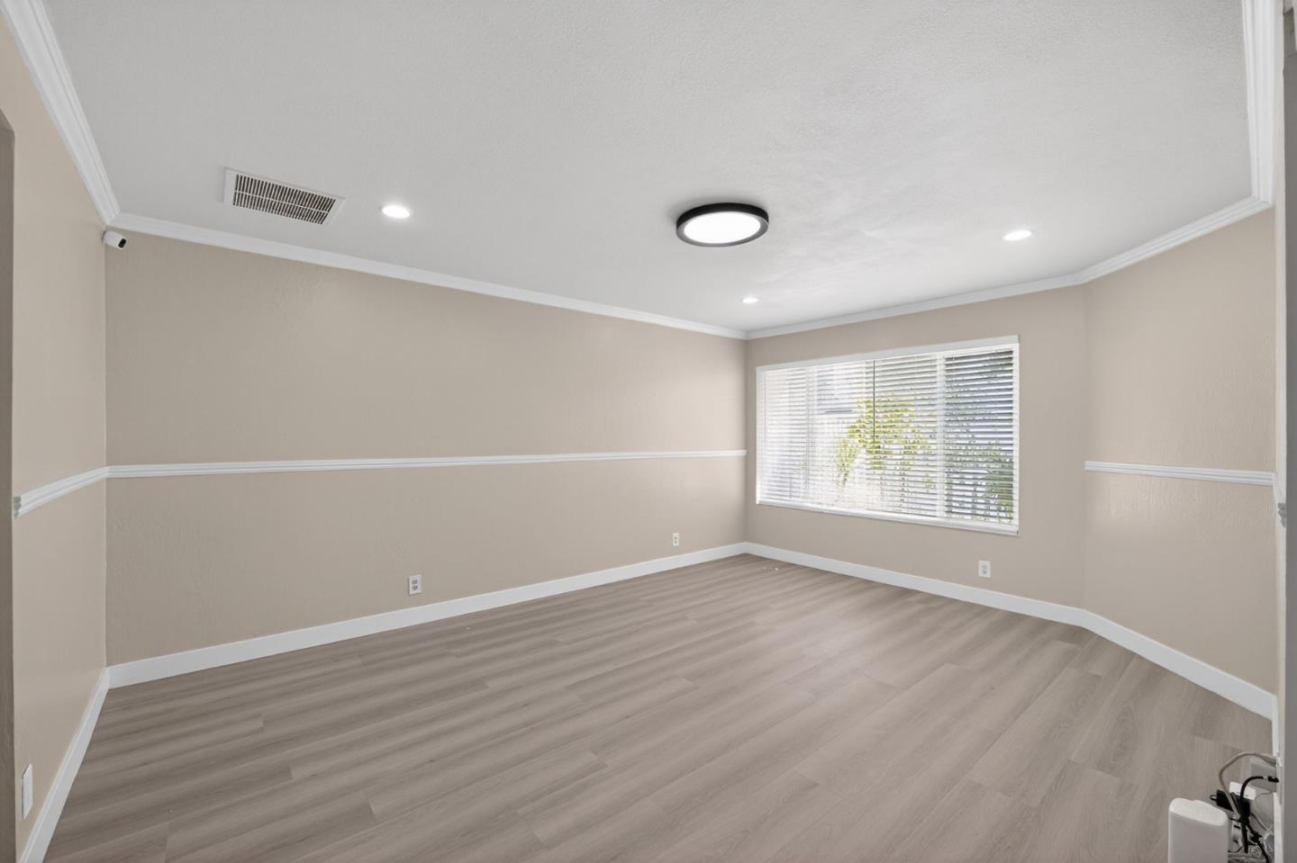 Detail Gallery Image 16 of 30 For 3957 Tiverton Dr, San Jose,  CA 95121 - 3 Beds | 2 Baths