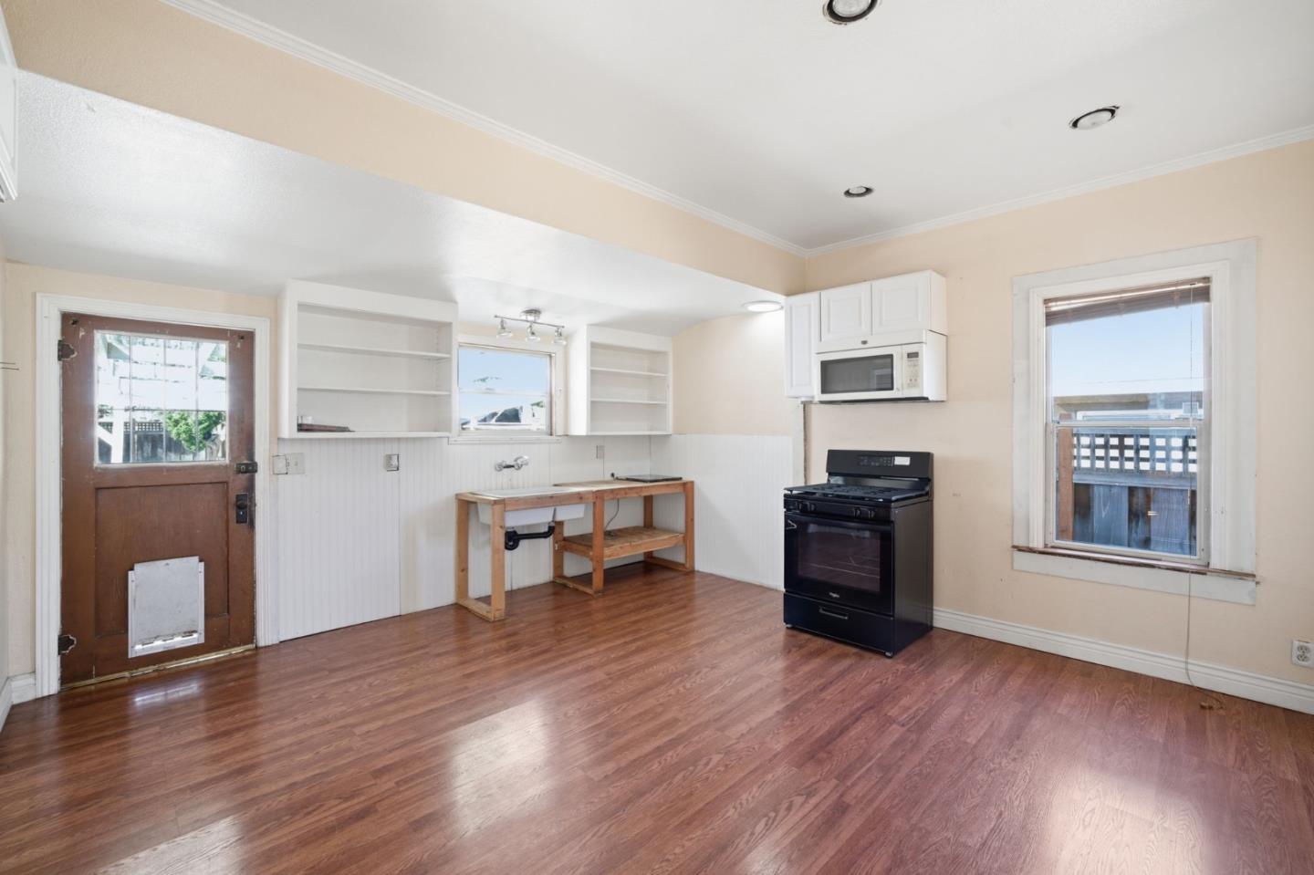 Detail Gallery Image 8 of 42 For 1270 Pierce St, Santa Clara,  CA 95050 - 3 Beds | 1 Baths