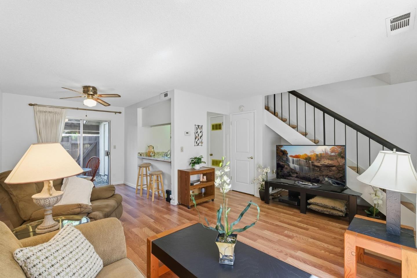 Detail Gallery Image 10 of 38 For 4994 Peach Ter, Campbell,  CA 95008 - 2 Beds | 1/1 Baths