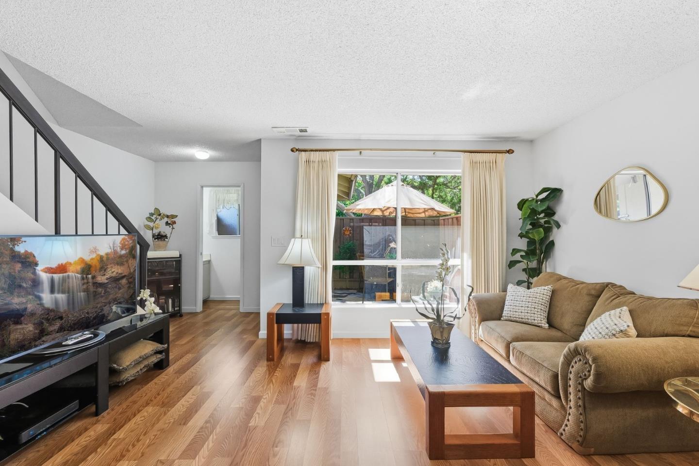 Detail Gallery Image 11 of 38 For 4994 Peach Ter, Campbell,  CA 95008 - 2 Beds | 1/1 Baths