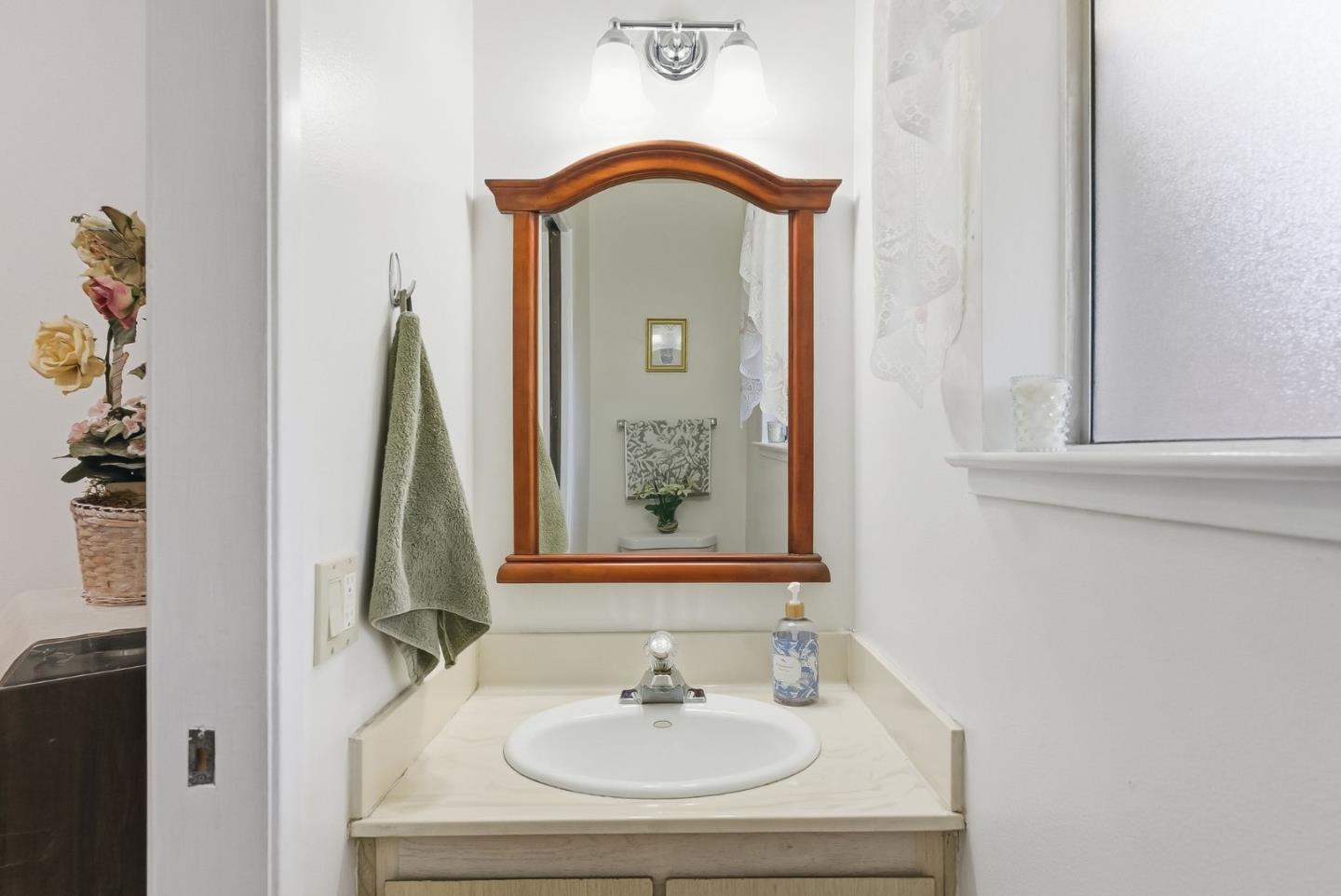 Detail Gallery Image 6 of 38 For 4994 Peach Ter, Campbell,  CA 95008 - 2 Beds | 1/1 Baths