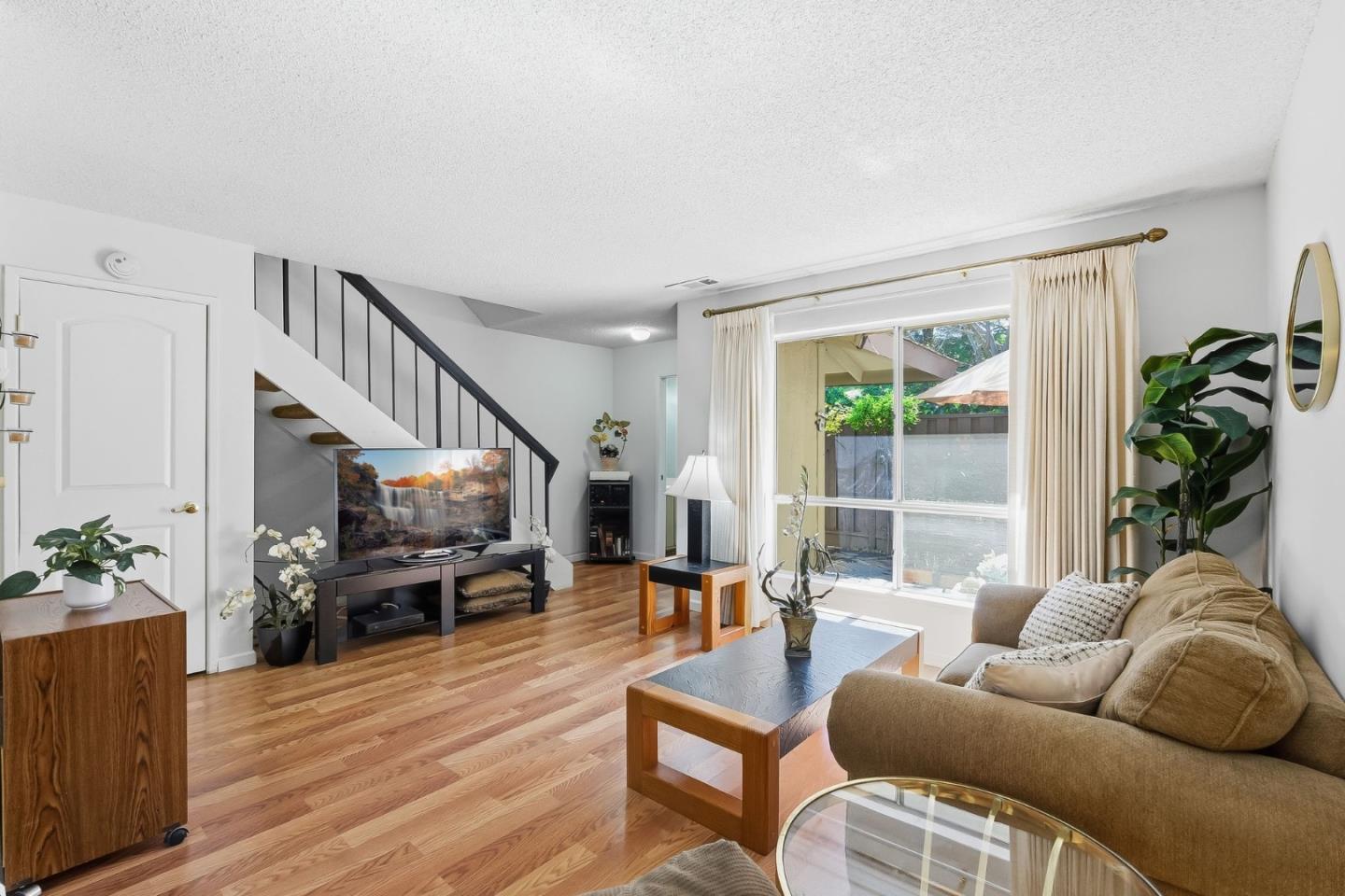 Detail Gallery Image 9 of 38 For 4994 Peach Ter, Campbell,  CA 95008 - 2 Beds | 1/1 Baths