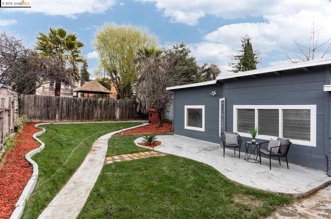 Detail Gallery Image 6 of 29 For 1744 E 22nd St, Oakland,  CA 94606 - 2 Beds | 1 Baths