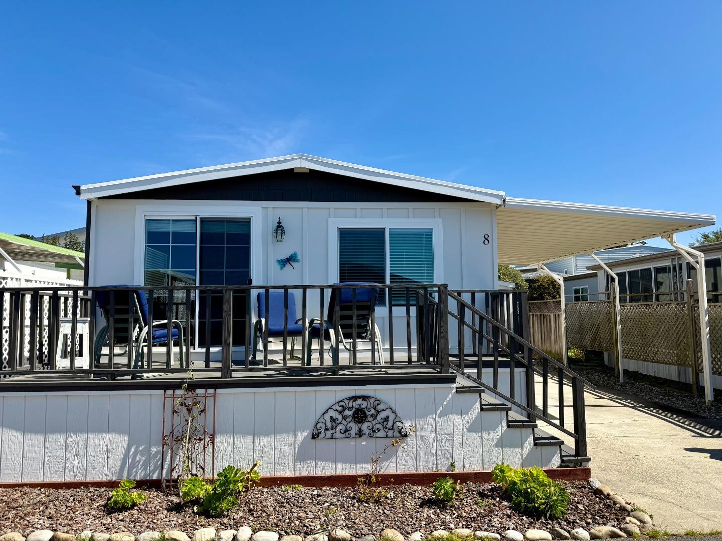 Front Image Thumbnail for ML82039214