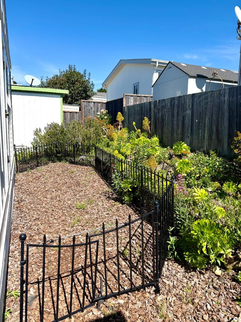 Detail Gallery Image 15 of 21 For 8 Lighthouse Rd #8,  Half Moon Bay,  CA 94019 - 2 Beds | 0 Baths