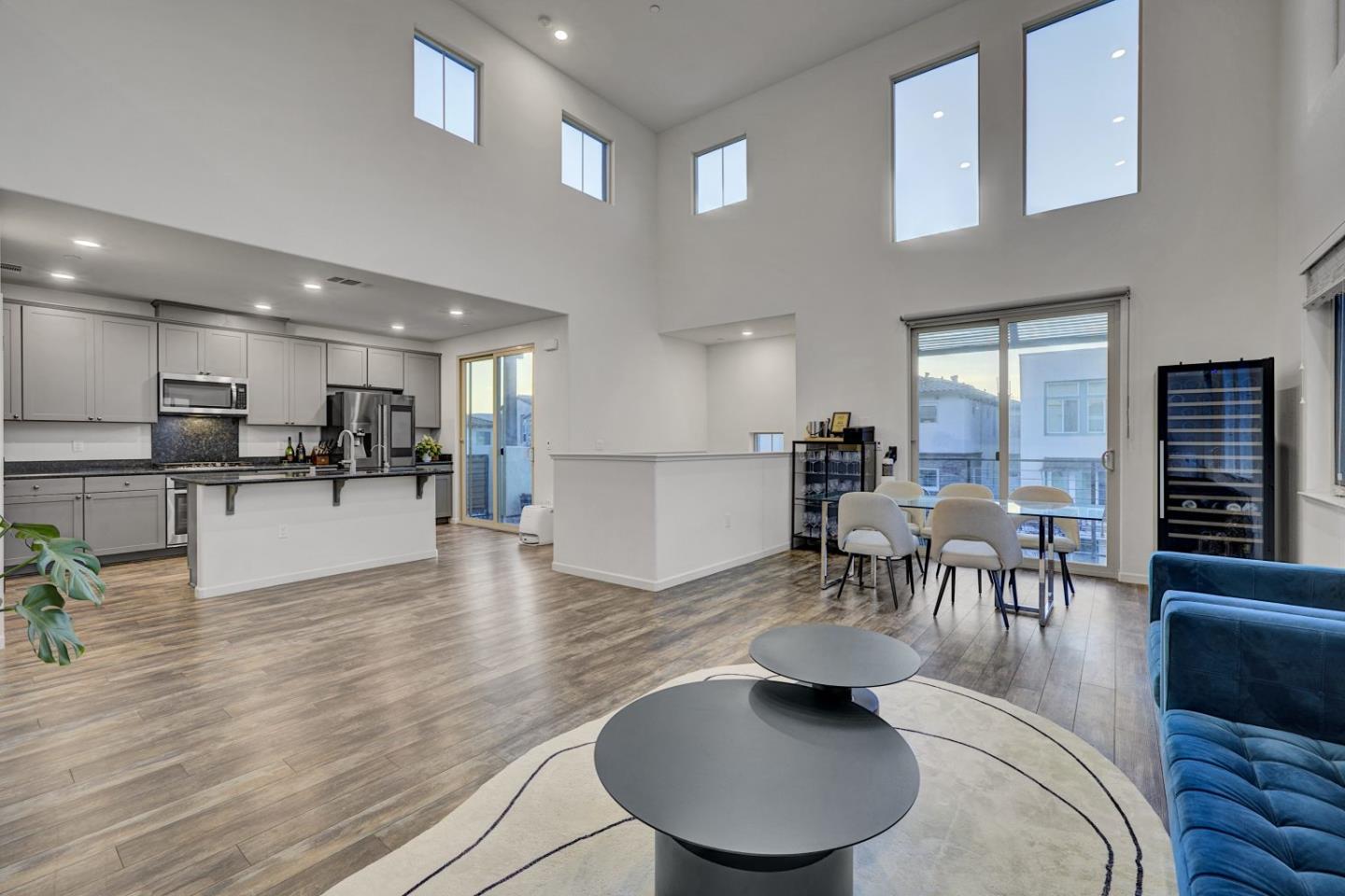 Detail Gallery Image 11 of 40 For 3086 Manuel St #2,  San Jose,  CA 95136 - 2 Beds | 2 Baths