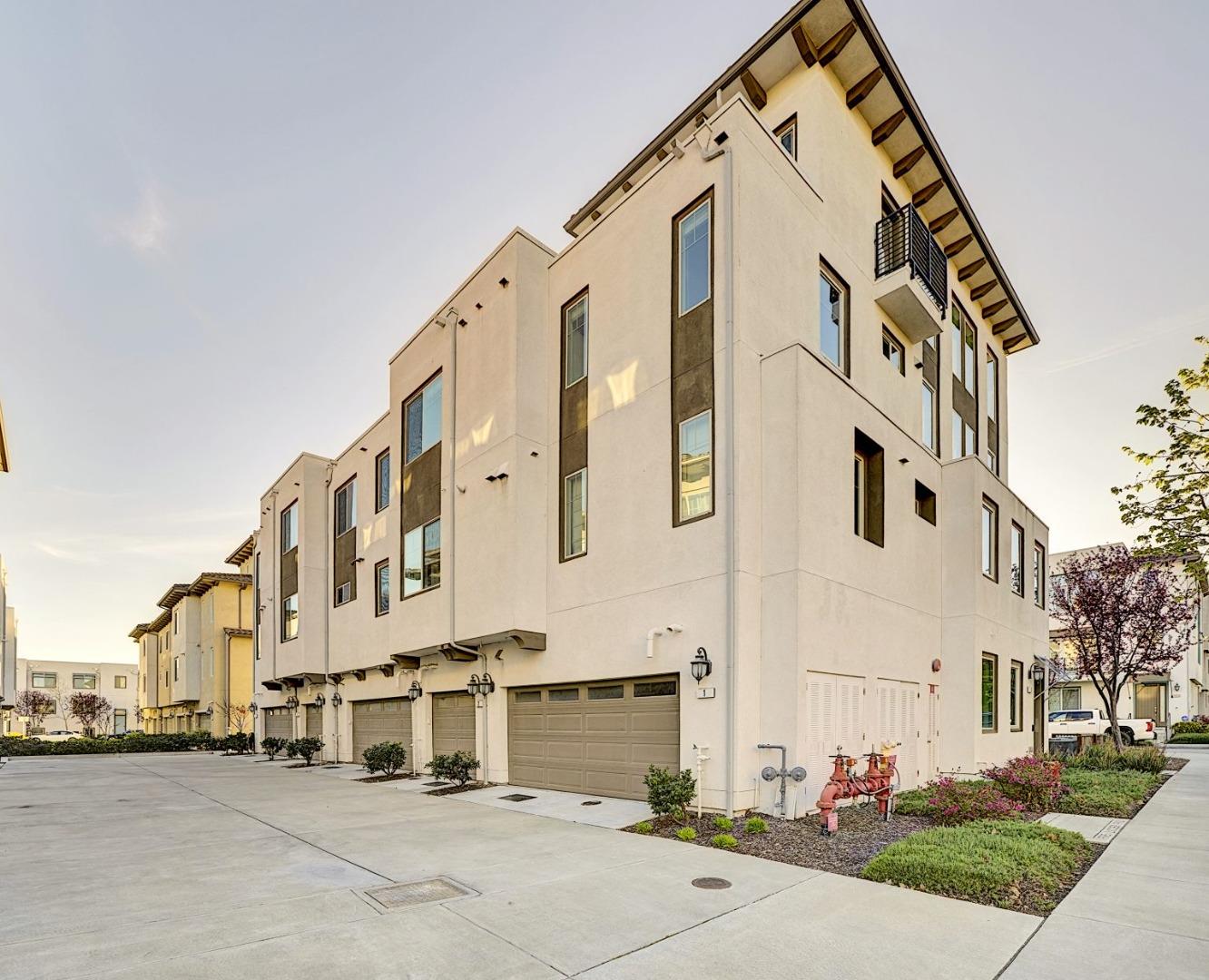 Detail Gallery Image 35 of 40 For 3086 Manuel St #2,  San Jose,  CA 95136 - 2 Beds | 2 Baths