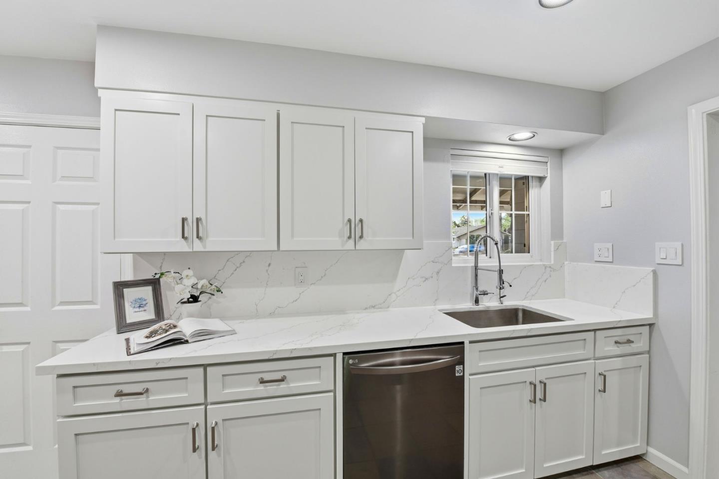 Detail Gallery Image 7 of 51 For 1663 Curtner Ave, San Jose,  CA 95125 - 3 Beds | 2 Baths