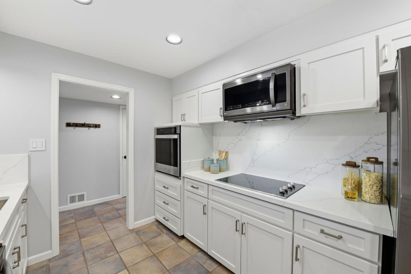 Detail Gallery Image 9 of 51 For 1663 Curtner Ave, San Jose,  CA 95125 - 3 Beds | 2 Baths