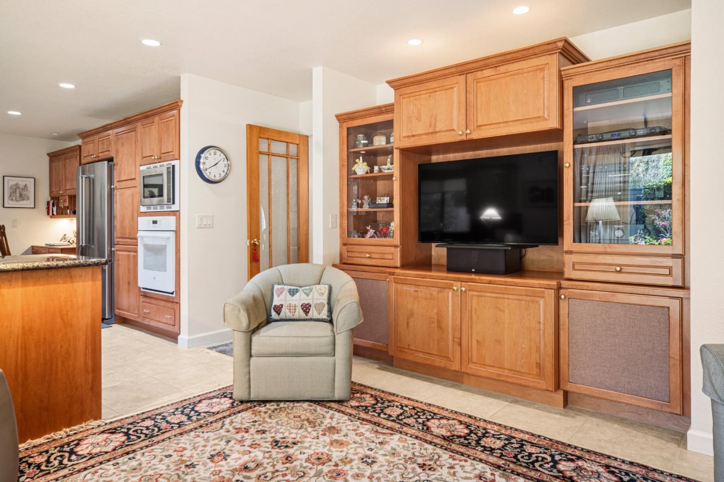 Detail Gallery Image 16 of 46 For 2911 Colton Rd, Pebble Beach,  CA 93953 - 3 Beds | 2/1 Baths