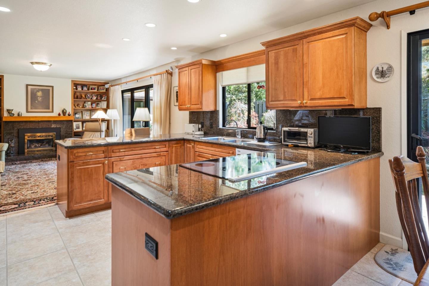 Detail Gallery Image 19 of 46 For 2911 Colton Rd, Pebble Beach,  CA 93953 - 3 Beds | 2/1 Baths