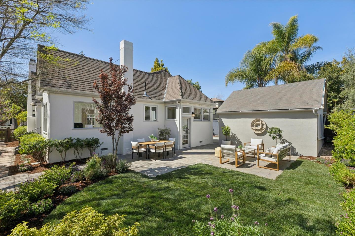 Detail Gallery Image 25 of 38 For 1619 Escobita Ave, Palo Alto,  CA 94306 - 3 Beds | 2/1 Baths