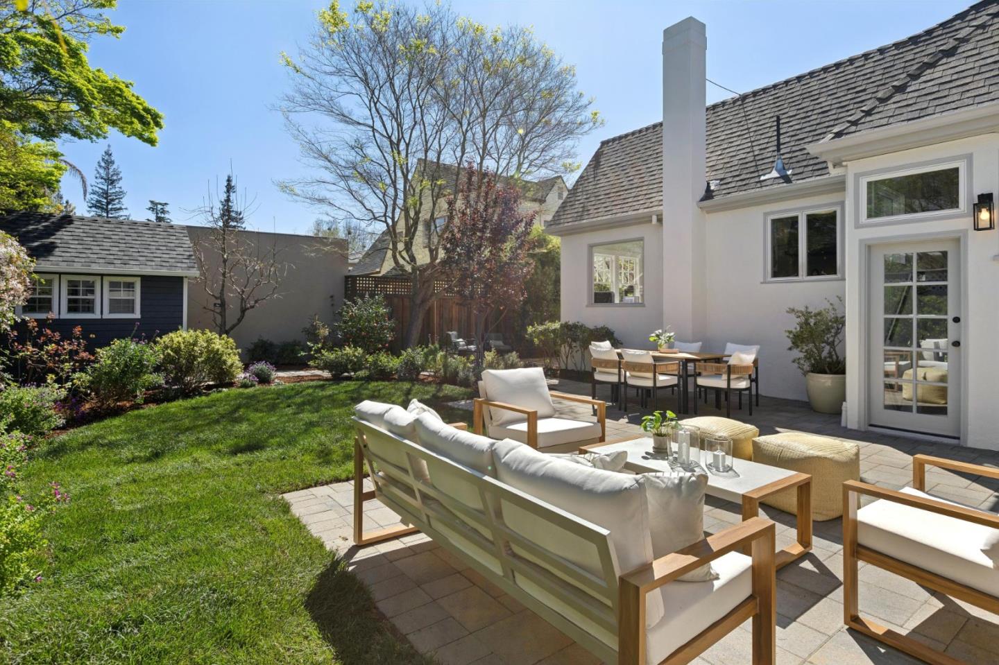 Detail Gallery Image 27 of 38 For 1619 Escobita Ave, Palo Alto,  CA 94306 - 3 Beds | 2/1 Baths