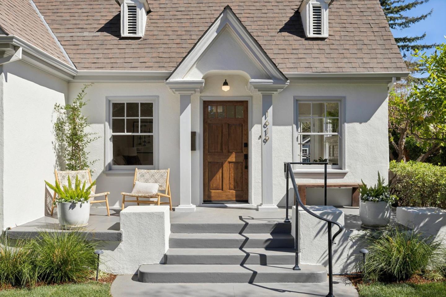 Detail Gallery Image 3 of 38 For 1619 Escobita Ave, Palo Alto,  CA 94306 - 3 Beds | 2/1 Baths