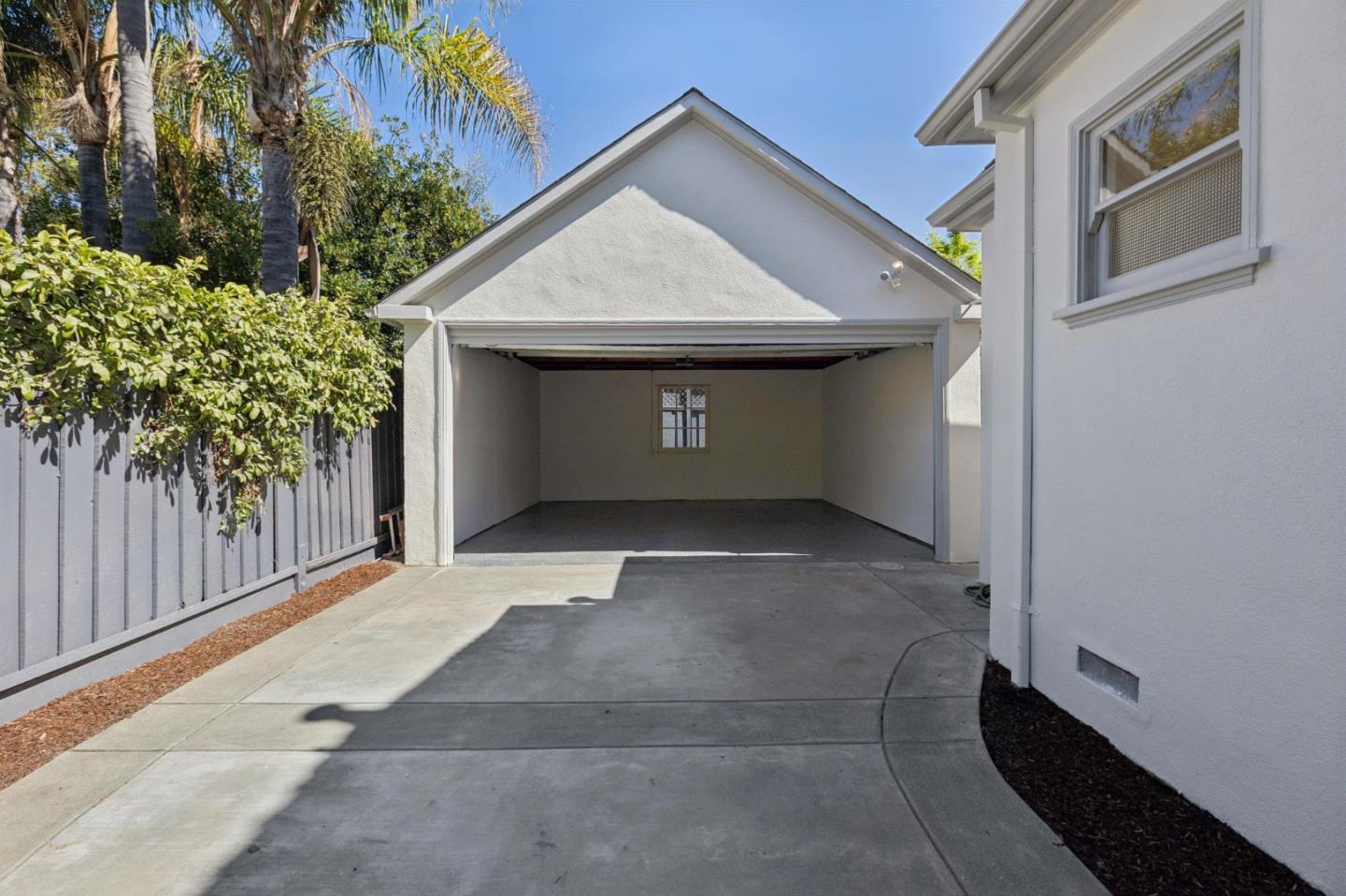 Detail Gallery Image 35 of 38 For 1619 Escobita Ave, Palo Alto,  CA 94306 - 3 Beds | 2/1 Baths