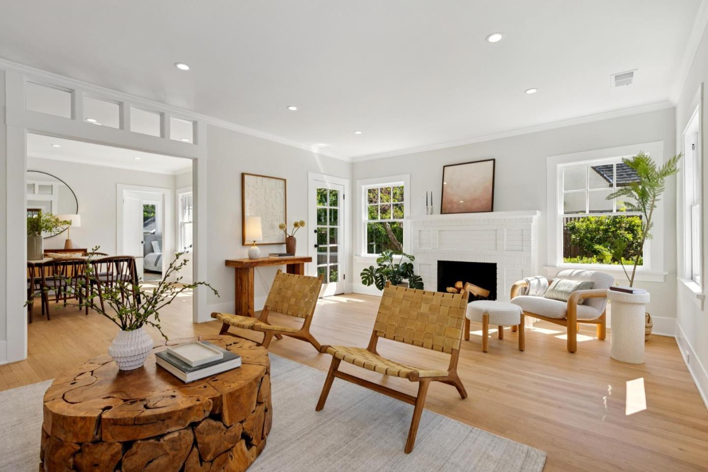 Detail Gallery Image 4 of 38 For 1619 Escobita Ave, Palo Alto,  CA 94306 - 3 Beds | 2/1 Baths