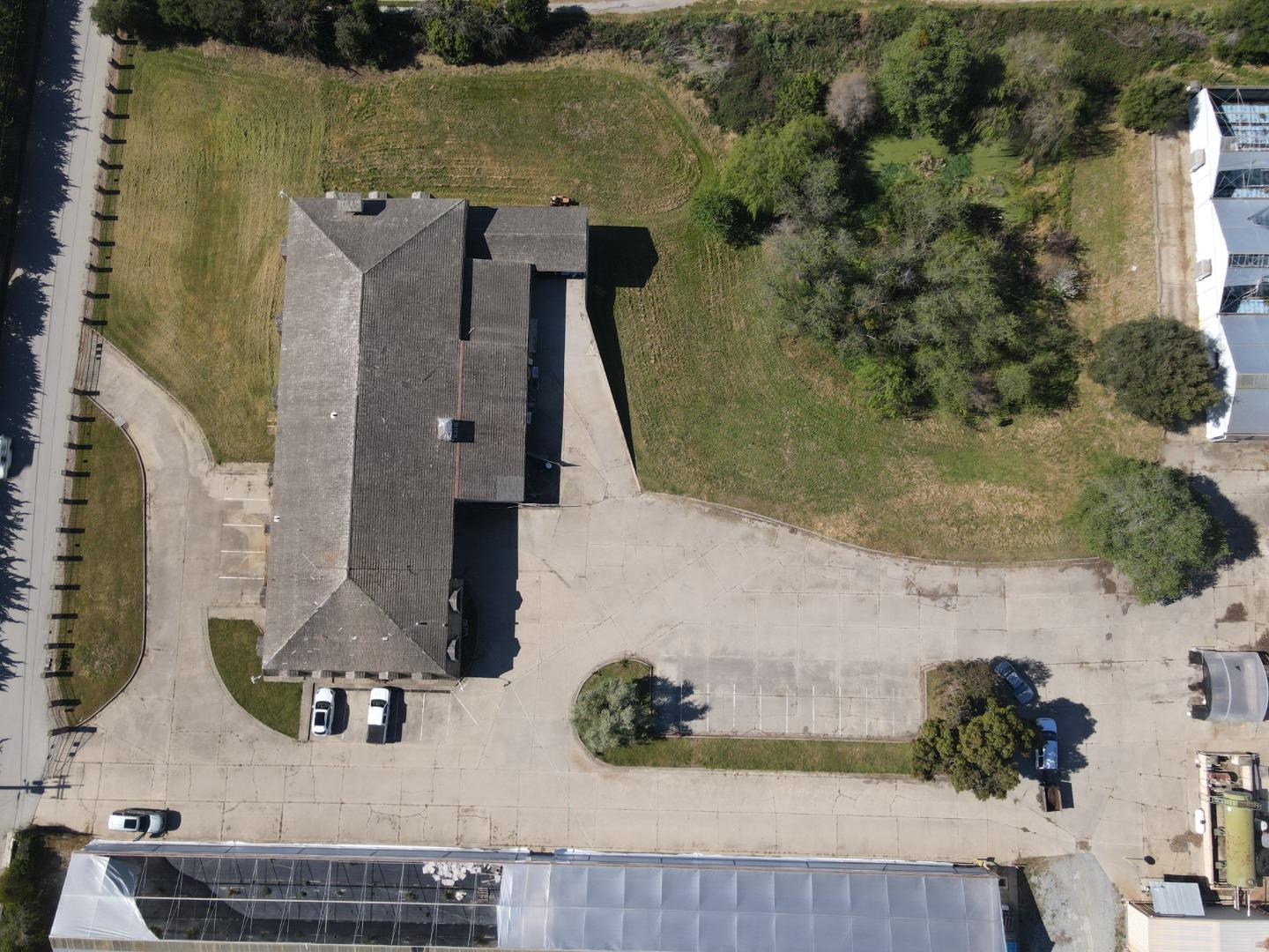 Detail Gallery Image 4 of 7 For 133 Hughes Rd, Watsonville,  CA 95076 - – Beds | – Baths