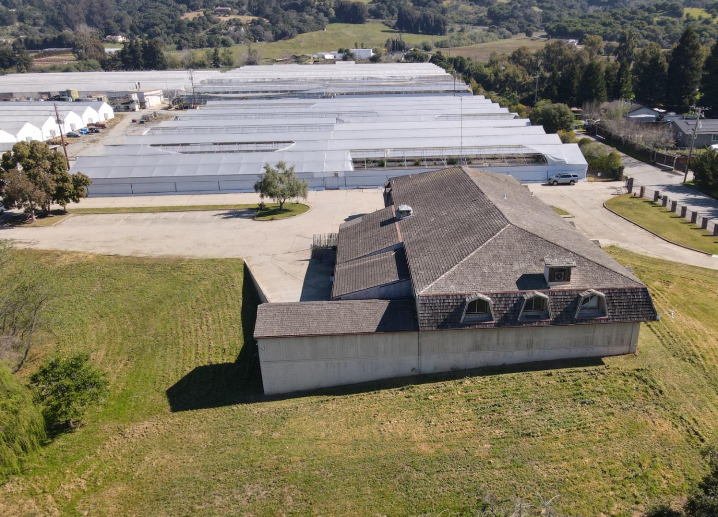 Detail Gallery Image 5 of 7 For 133 Hughes Rd, Watsonville,  CA 95076 - – Beds | – Baths