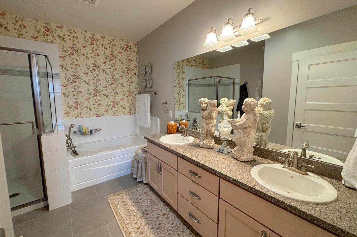 Detail Gallery Image 15 of 33 For 450 Granite Way, Aptos,  CA 95003 - 3 Beds | 2/1 Baths