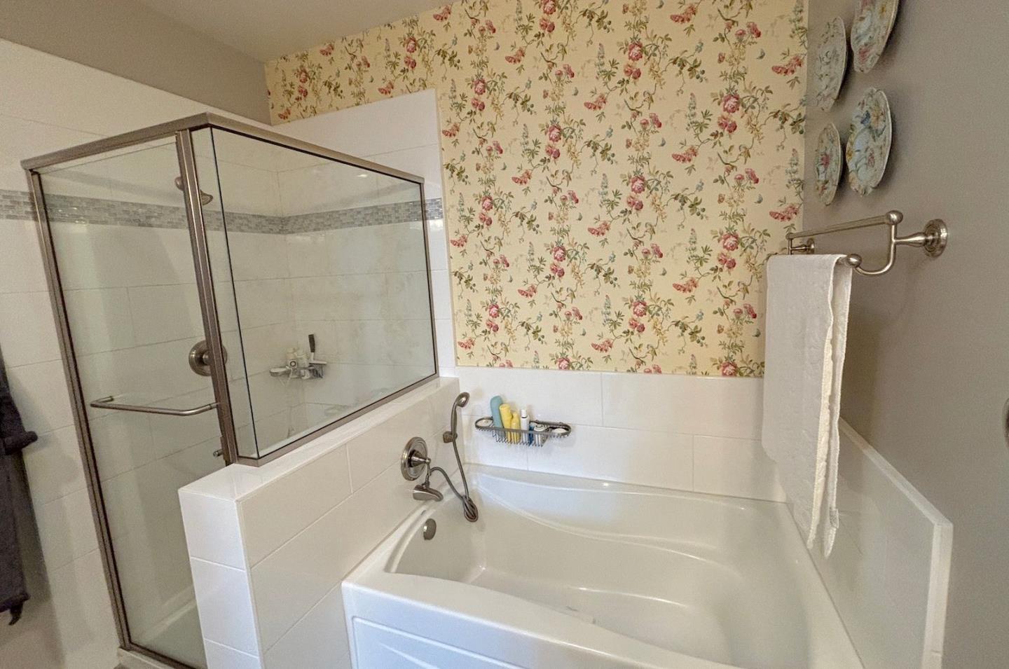 Detail Gallery Image 16 of 33 For 450 Granite Way, Aptos,  CA 95003 - 3 Beds | 2/1 Baths