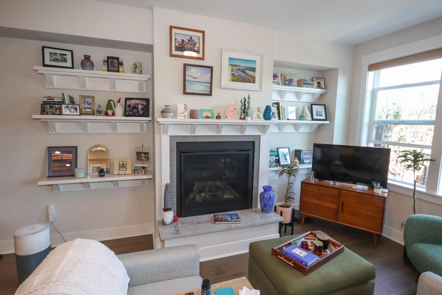 Detail Gallery Image 6 of 33 For 450 Granite Way, Aptos,  CA 95003 - 3 Beds | 2/1 Baths