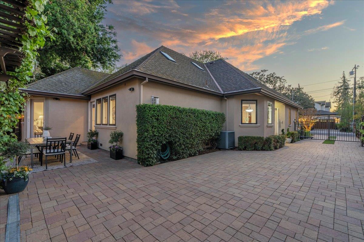 Detail Gallery Image 33 of 59 For 1538 Cherry Ave, San Jose,  CA 95125 - 4 Beds | 2/1 Baths