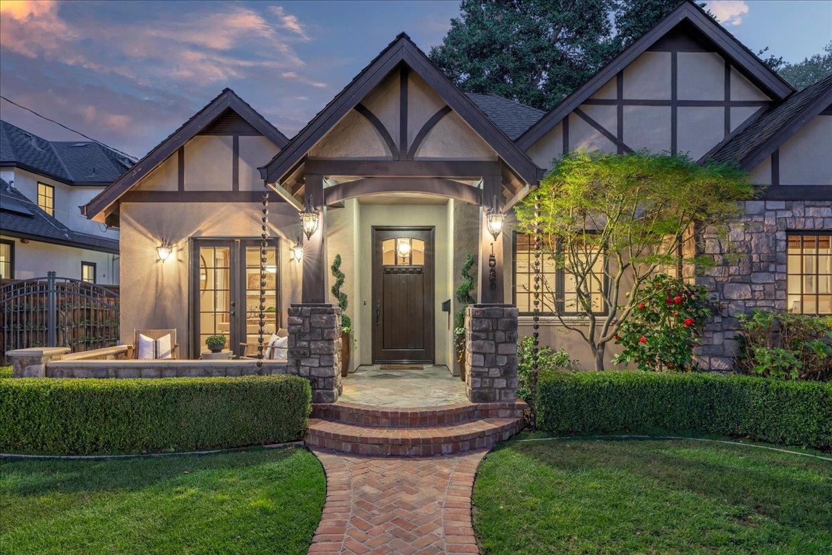 Detail Gallery Image 7 of 59 For 1538 Cherry Ave, San Jose,  CA 95125 - 4 Beds | 2/1 Baths