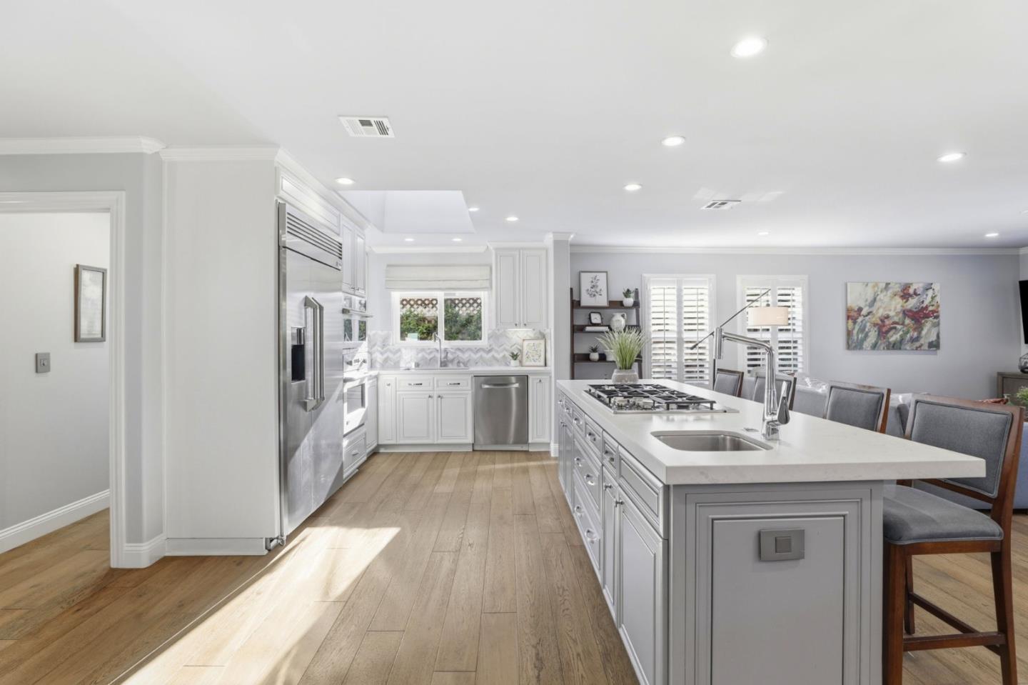 Detail Gallery Image 12 of 44 For 1351 Robsheal Dr, San Jose,  CA 95125 - 3 Beds | 2/1 Baths