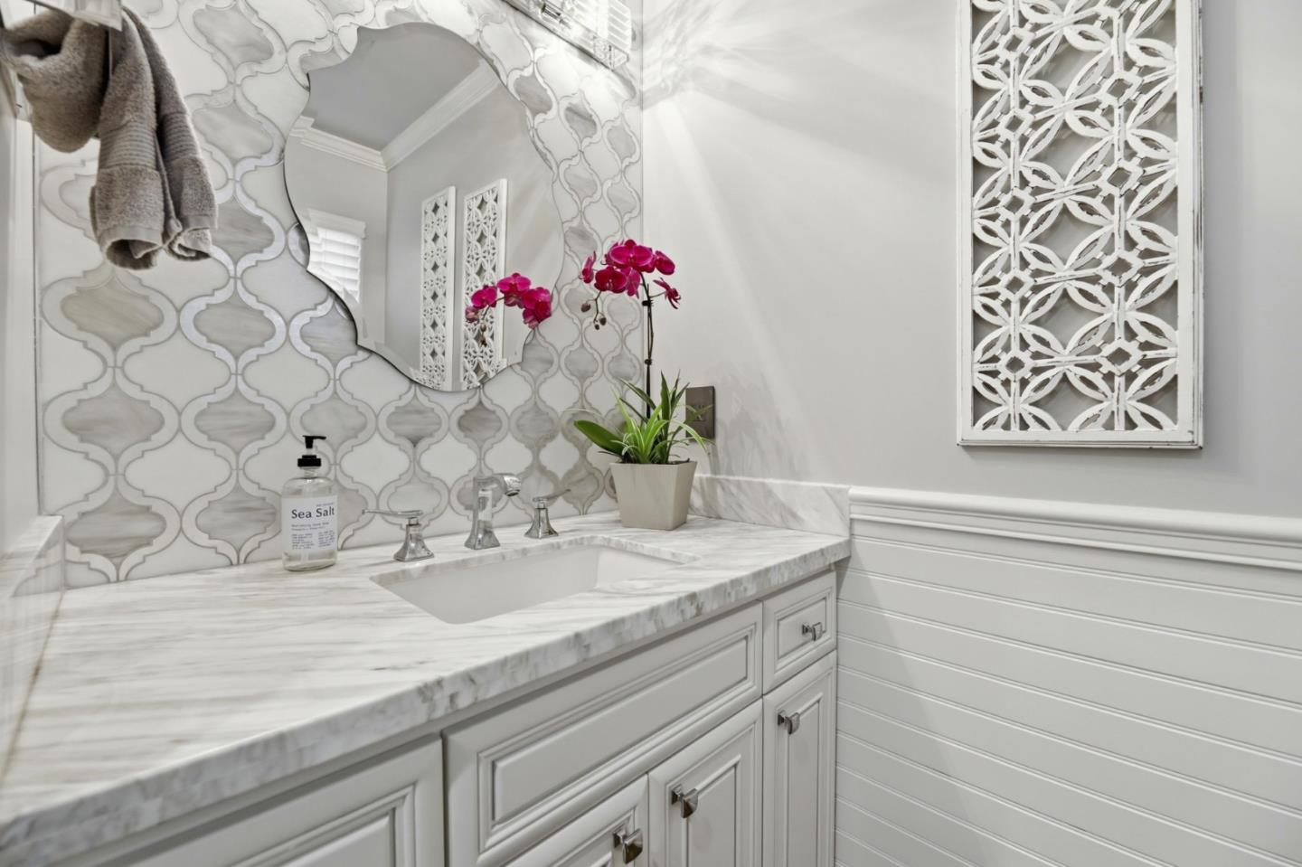 Detail Gallery Image 29 of 44 For 1351 Robsheal Dr, San Jose,  CA 95125 - 3 Beds | 2/1 Baths