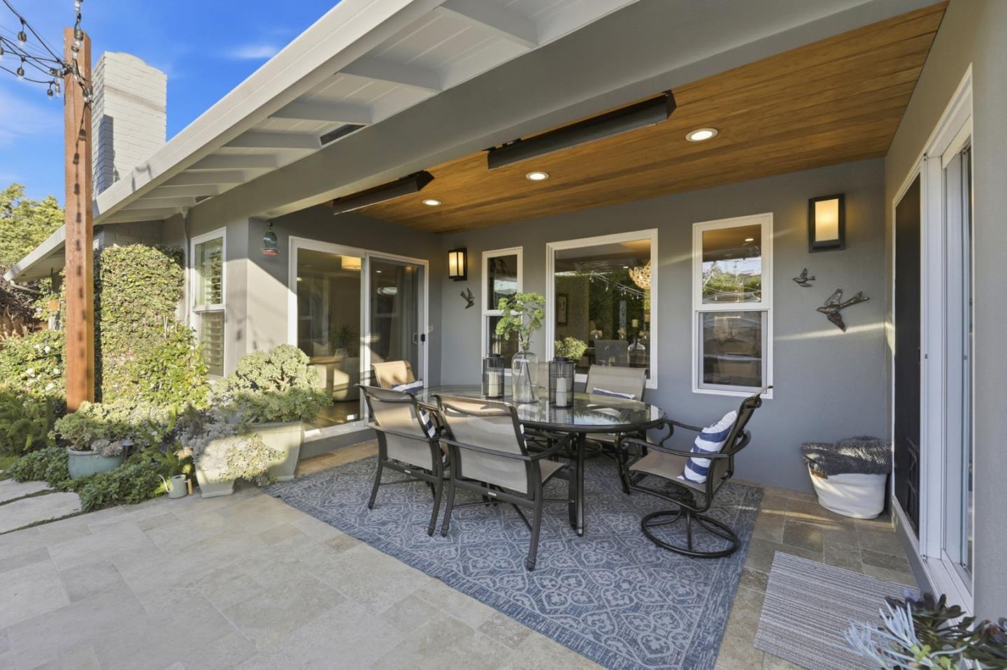 Detail Gallery Image 32 of 44 For 1351 Robsheal Dr, San Jose,  CA 95125 - 3 Beds | 2/1 Baths