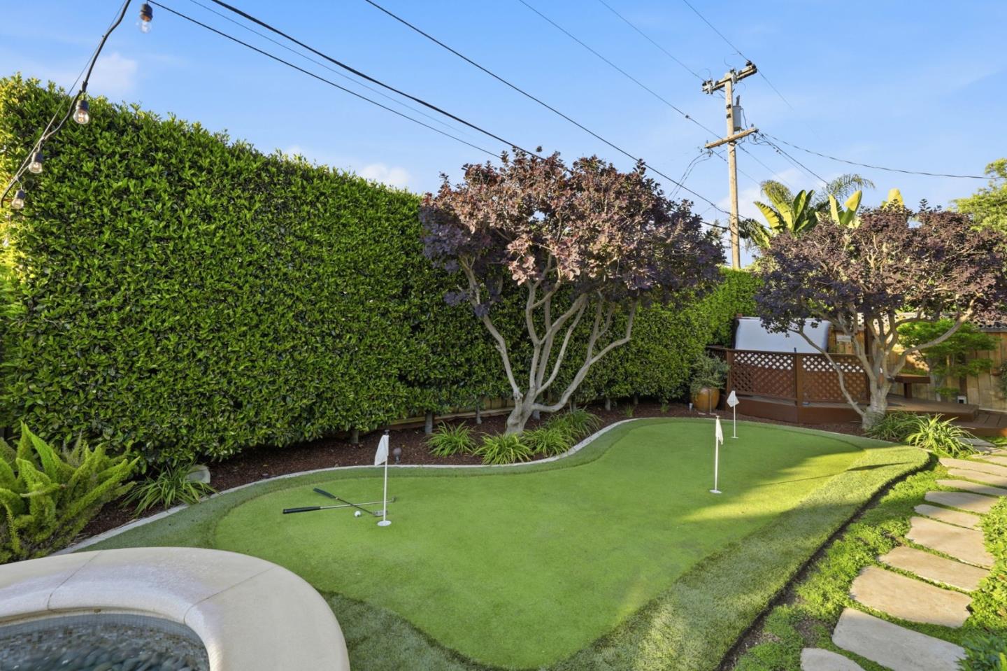 Detail Gallery Image 36 of 44 For 1351 Robsheal Dr, San Jose,  CA 95125 - 3 Beds | 2/1 Baths