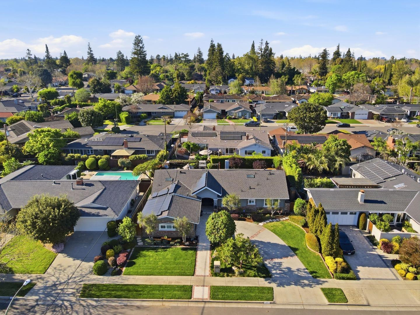 Detail Gallery Image 40 of 44 For 1351 Robsheal Dr, San Jose,  CA 95125 - 3 Beds | 2/1 Baths